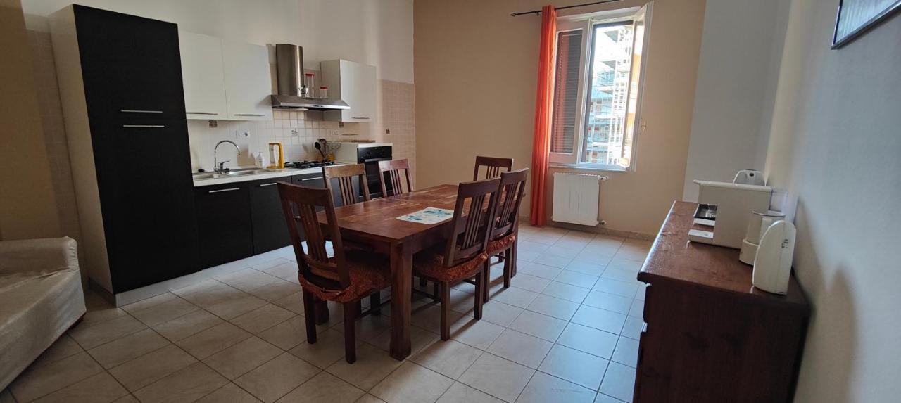 Guest House Italy 21 -Affittacamere Sassari Eksteriør billede