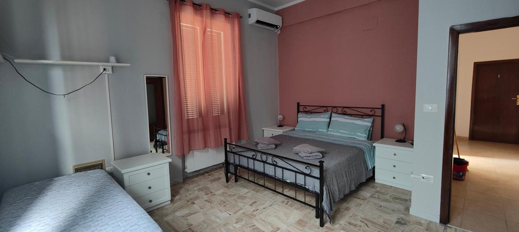 Guest House Italy 21 -Affittacamere Sassari Eksteriør billede
